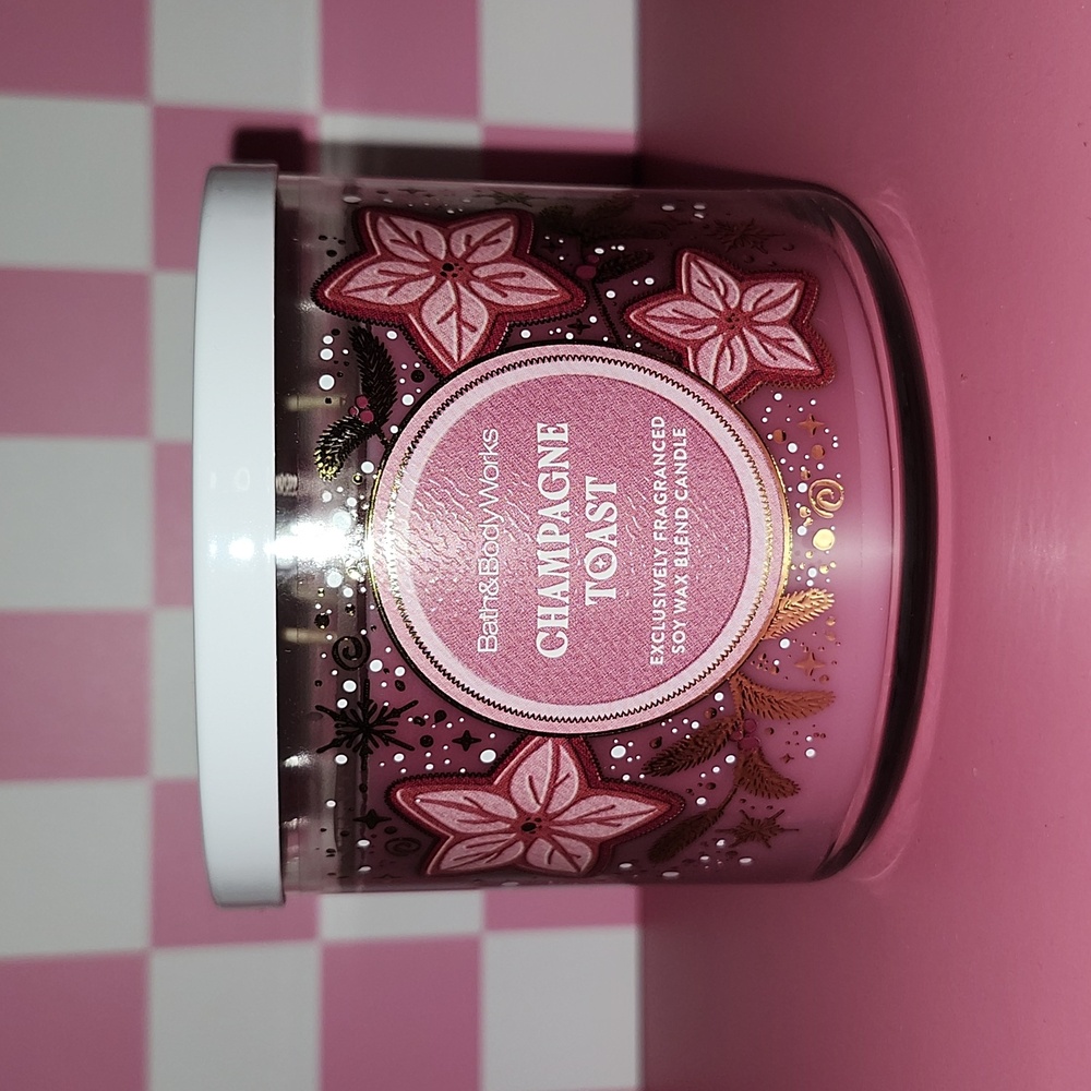Bath & Body Works Champagne Toast 3-wick Candle